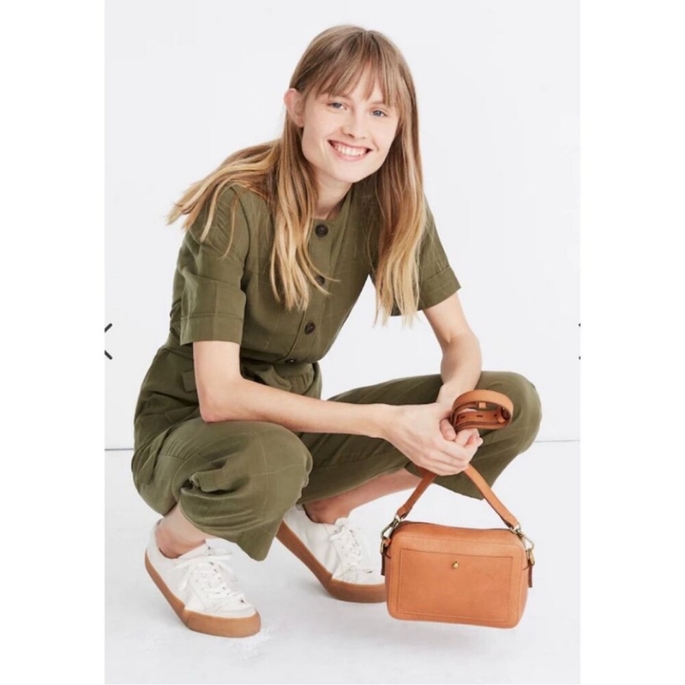 Madewell $128 The Transport Camera Bag English Saddle AA113 D